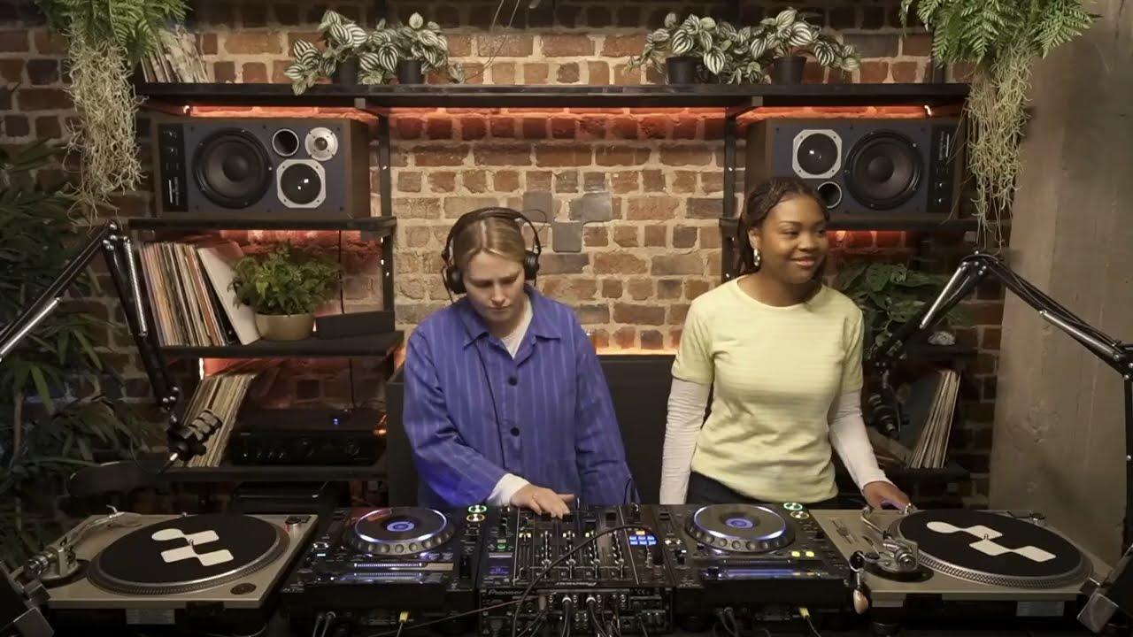 Tori Ann & She the DJ | Microwave | Broken Beat, Jazz, Breakbeat mix | 12.04.2026