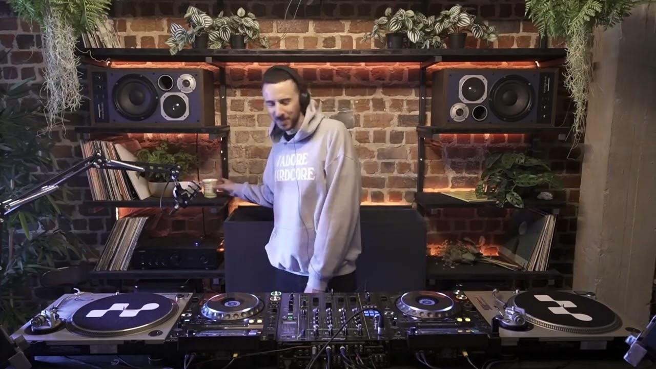 JuliEn | Microwave | Rock, Electro, Footwork | 19.04.2026