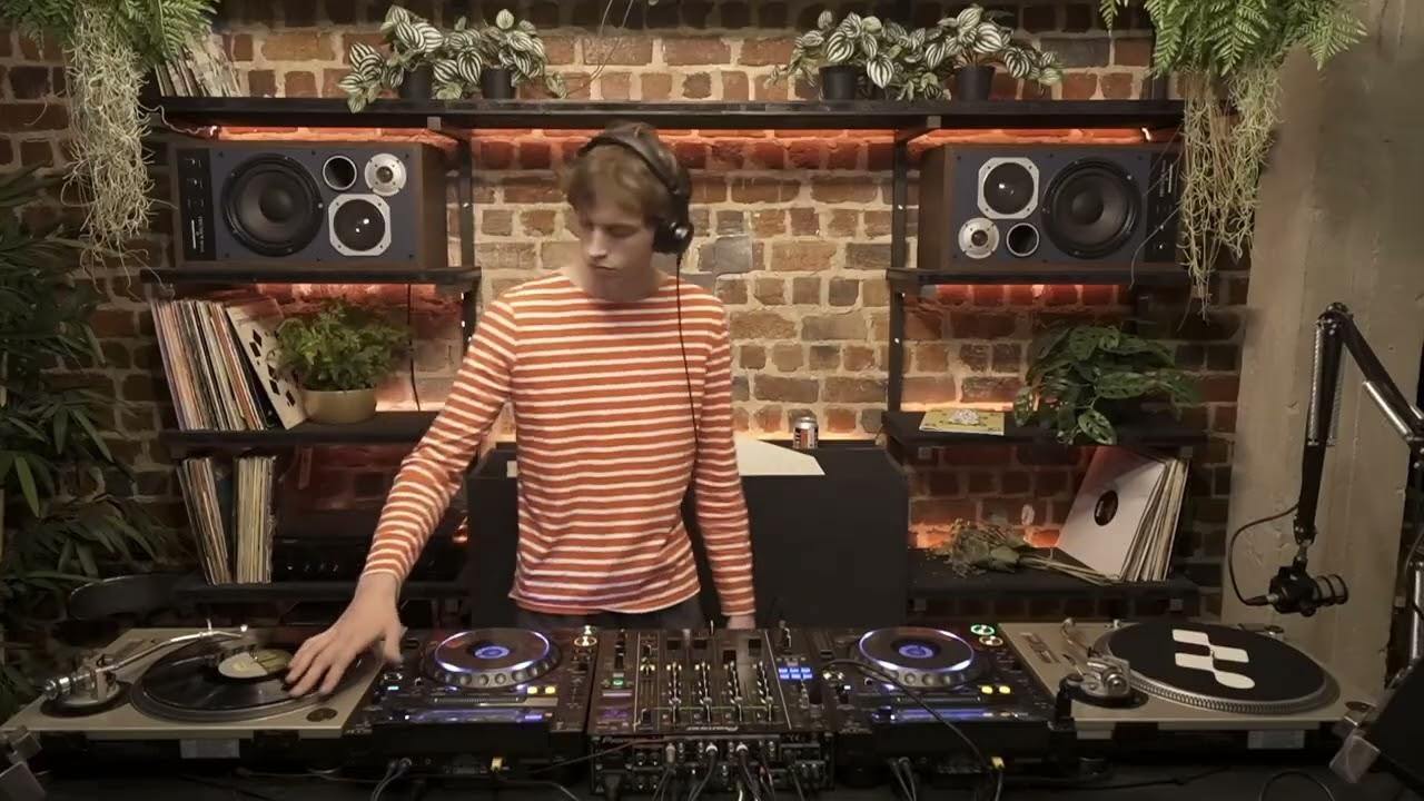 Kat | Microwave | House, downtempo mix | 03.05.2026