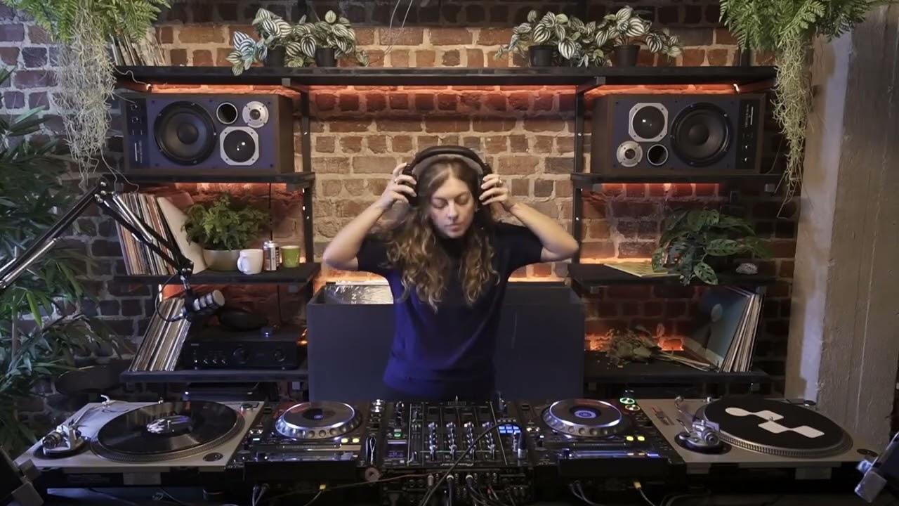 Ava Eva | Microwave | Electronic mix | 19.04.2026